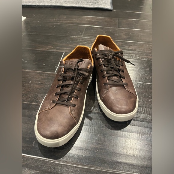 OluKai Men’s Shoes, Size 42/9 - Picture 1 of 6